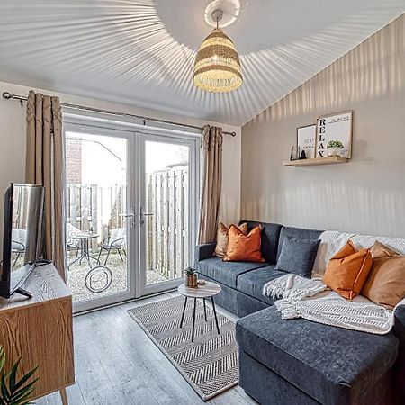 Guest Homes - Watledge House Apartment Тюксбъри Екстериор снимка