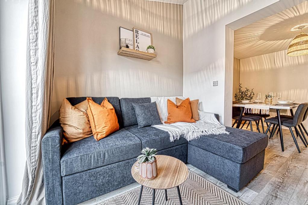 Guest Homes - Watledge House Apartment Тюксбъри Екстериор снимка