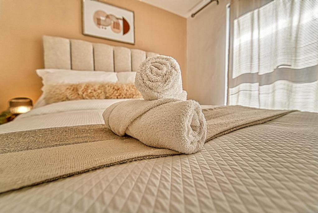 Guest Homes - Watledge House Apartment Тюксбъри Екстериор снимка