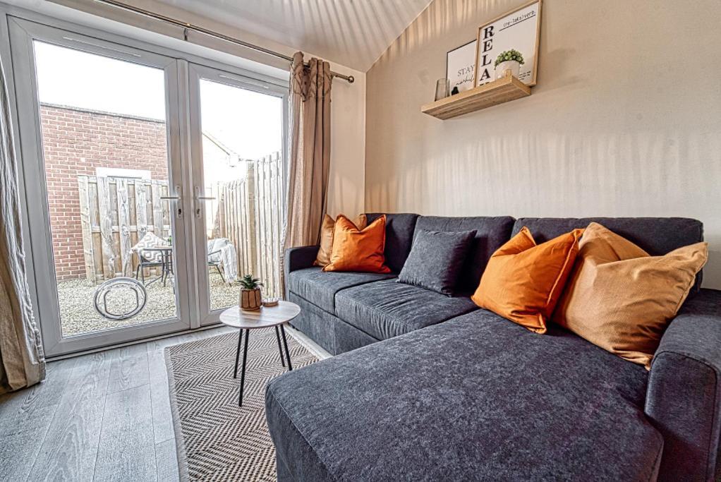 Guest Homes - Watledge House Apartment Тюксбъри Екстериор снимка